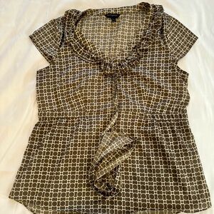 Banana Republic Capsleeve peplum Top with  side zipper
